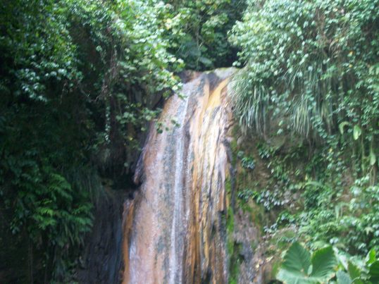 The romantic Diamond Head Falls can heal whats wrong with you