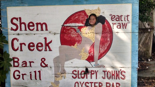 A cute little model to 'lore' you in  