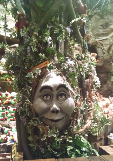 Animal Kingdom Rainforest talking tree