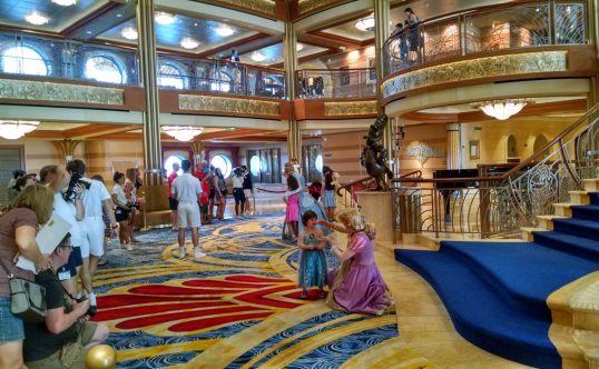 disney-princess-meet-and-greet